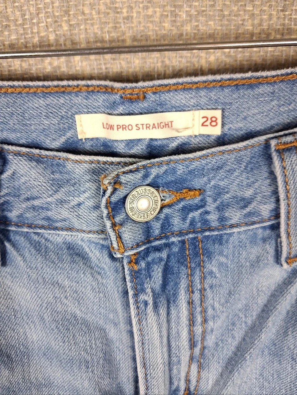 Levi's Low Pro Straight Leg Light Wash Mid Rise Denim Jeans Casual Blue Size 28